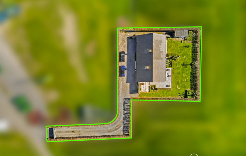 3746002420000028470